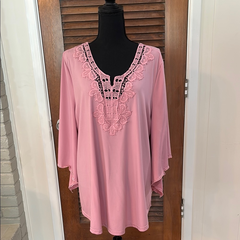 Elegant Pink Lace Trim Women's Top